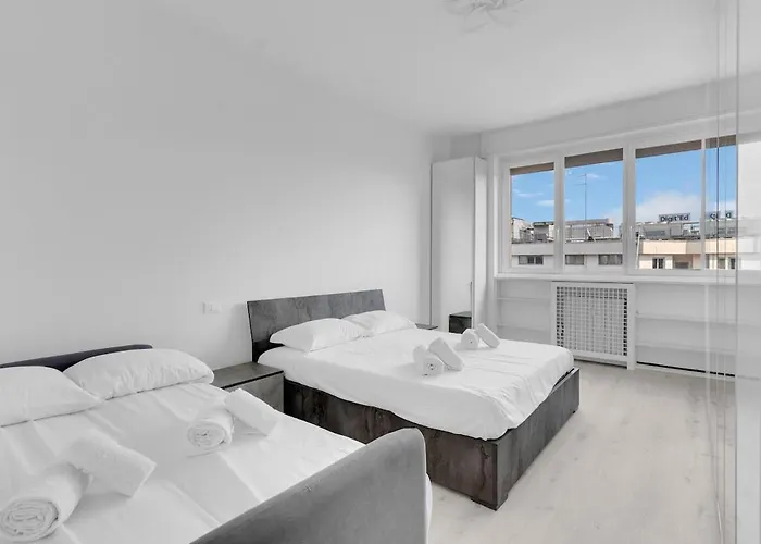 Metro M2 Famagosta-Appartamento x5-self check-in